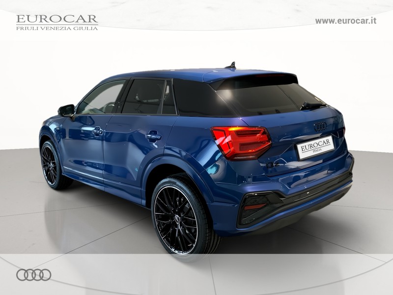 Audi Q2 35 2.0 tdi identity black s-tronic