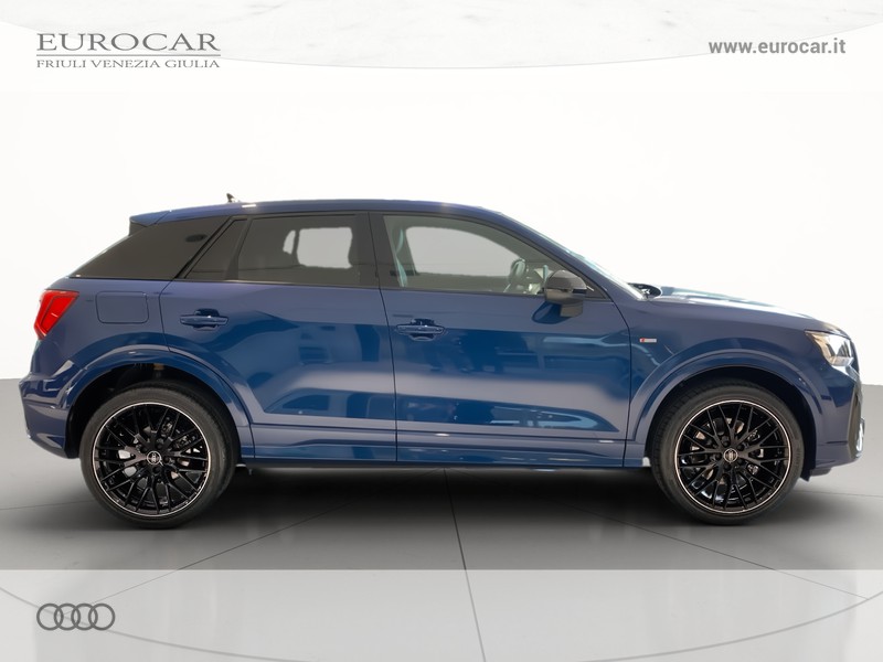 Audi Q2 35 2.0 tdi identity black s-tronic