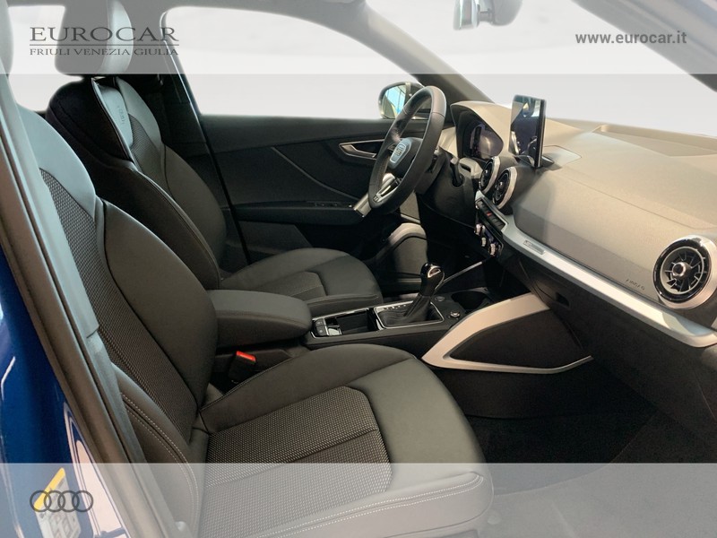 Audi Q2 35 2.0 tdi identity black s-tronic