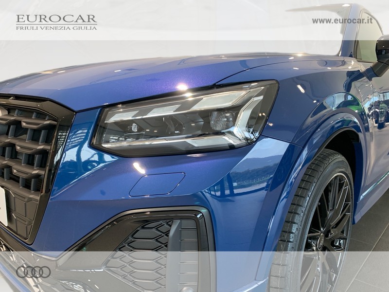 Audi Q2 35 2.0 tdi identity black s-tronic