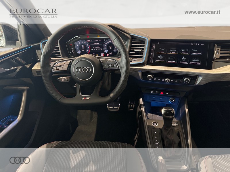 Audi A1 sportback 30 1.0 tfsi identity black 116cv s-tronic