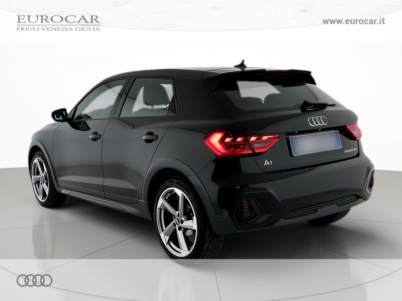 Audi A1 citycarver 30 1.0 tfsi admired 110cv s-tronic