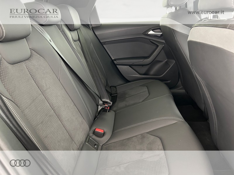 Audi A1 sportback 35 1.5 tfsi identity black s-tronic