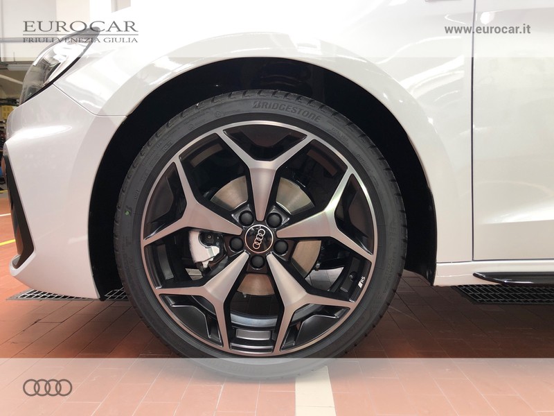 Audi A1 sportback 30 1.0 tfsi identity black 116cv s-tronic