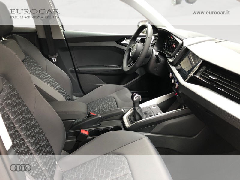 Audi A1 sportback 30 1.0 tfsi identity black 116cv s-tronic