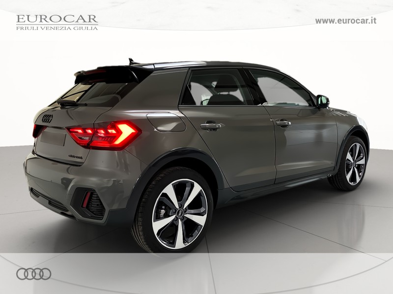 Audi A1 allstreet 30 1.0 tfsi identity contrast 116cv s tronic