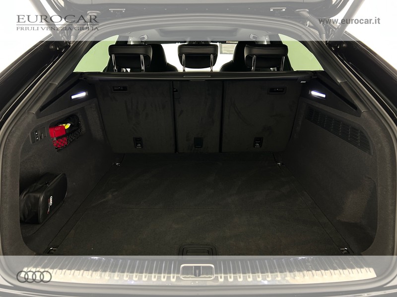 Audi Q8 50 3.0 tdi mhev s line edition quattro tiptronic