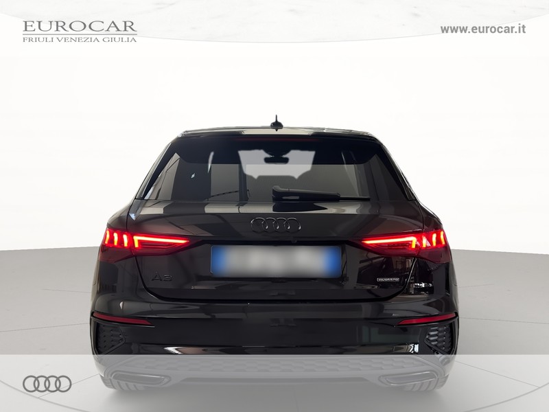 Audi A3 sportback 40 2.0 tdi identity black quattro s-tronic