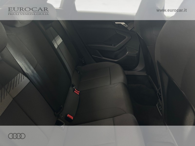 Audi A3 sportback 40 2.0 tdi identity black quattro s-tronic