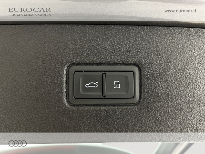 Audi Q7 45 3.0 tdi mhev business quattro tiptronic