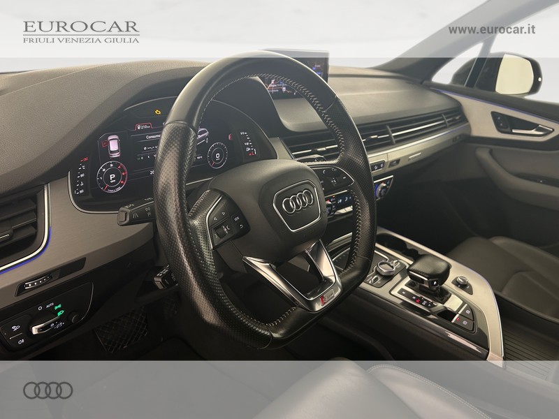 Audi Q7 3.0 tdi business plus quattro tiptronic