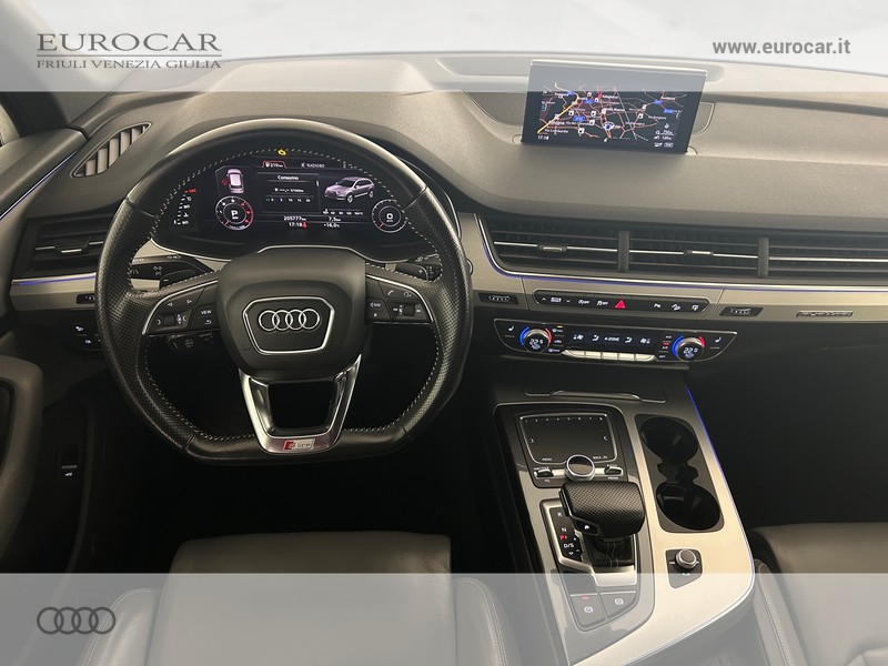 Audi Q7 3.0 tdi business plus quattro tiptronic