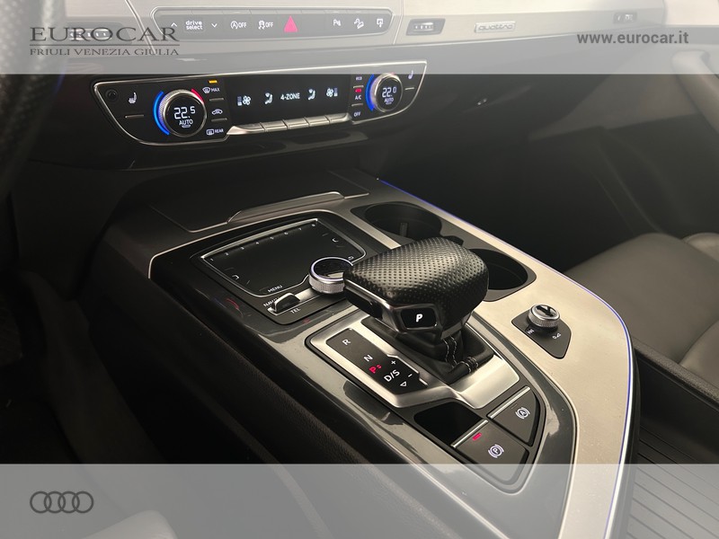 Audi Q7 3.0 tdi business plus quattro tiptronic