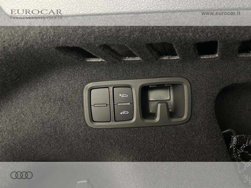 Audi Q8 50 3.0 tdi mhev sport quattro tiptronic