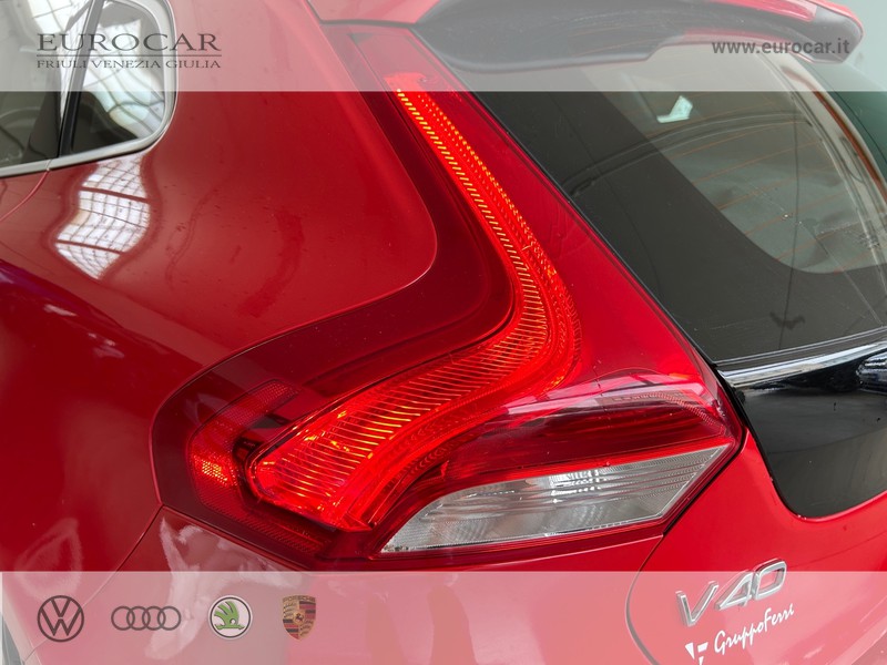 Volvo V40 2.0 d2 r-design