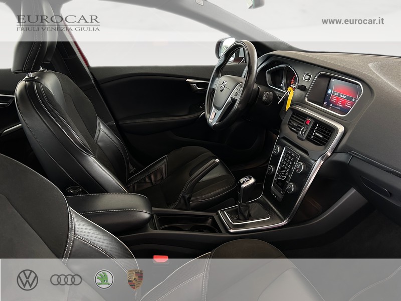 Volvo V40 2.0 d2 r-design