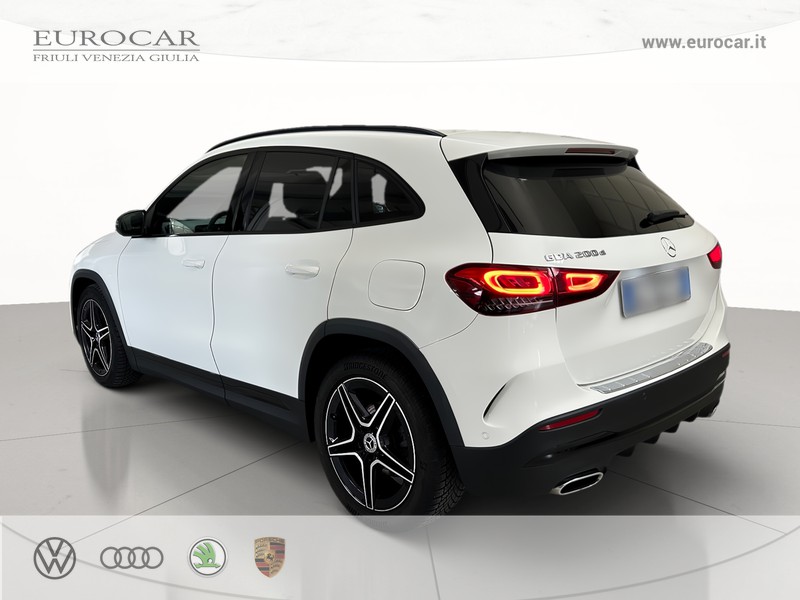 Mercedes-Benz GLA 200 d premium auto