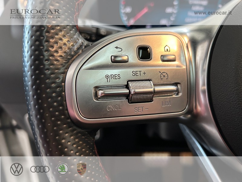 Mercedes-Benz GLA 200 d premium auto