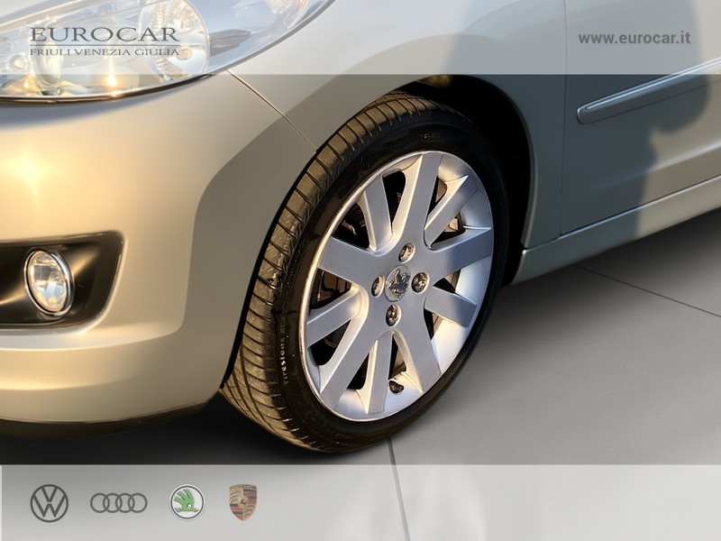 Peugeot 207 cc 1.6 16v feline fl