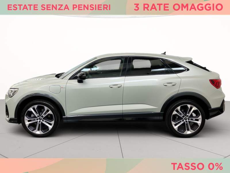 Audi Q3 sportback 45 1.4 tfsi e identity black s-tronic