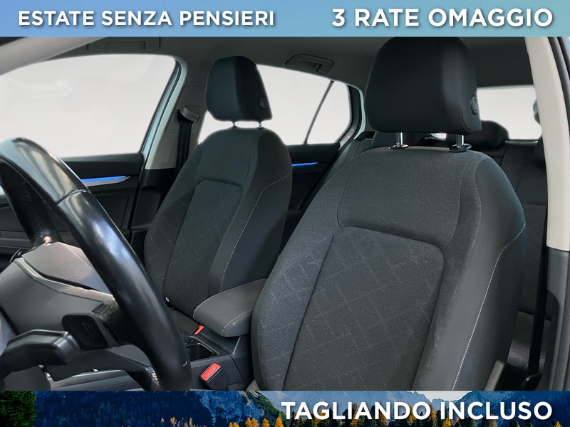 Volkswagen Golf 1.5 tgi life 130cv dsg