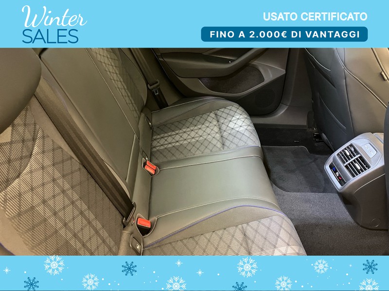 Volkswagen Passat 1.5 eTSI R-Line 150 CV DSG