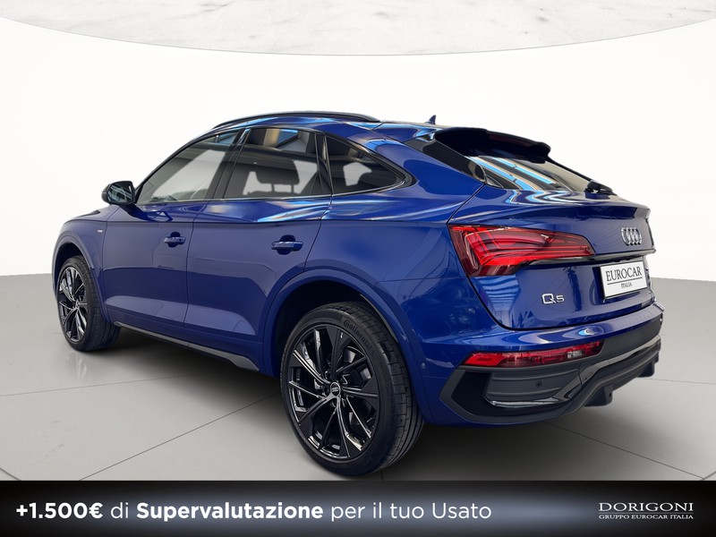 Audi Q5 sportback 40 2.0 tdi mhev 12v identity black quattro s-tronic