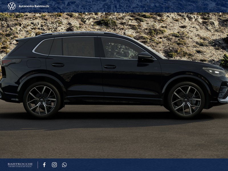 Volkswagen Tiguan eHybrid R-Line Plus 1.5 TSI 204 CV DSG