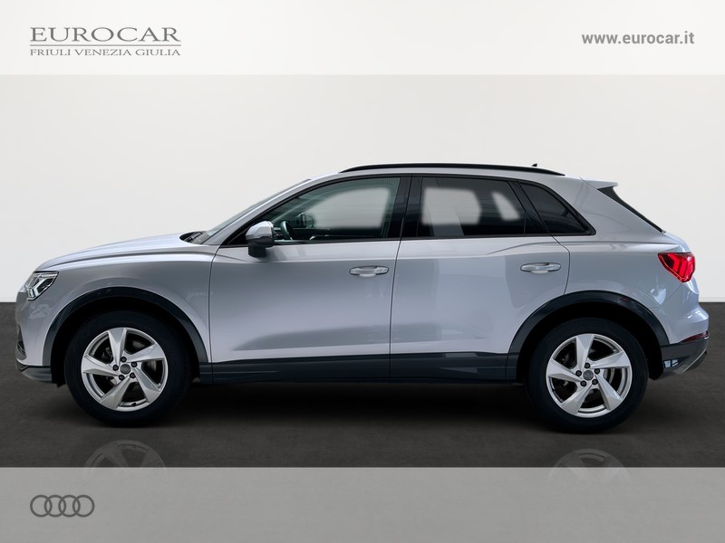 Audi Q3 35 1.5 tfsi mhev s-tronic