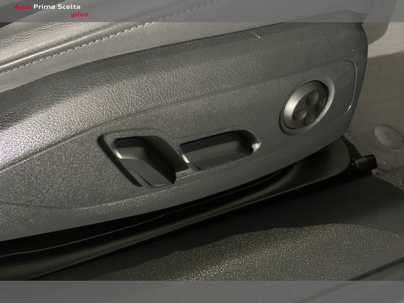 Audi A5 Coupé 40 2.0 tdi mhev s line edition quattro 204cv s-tronic