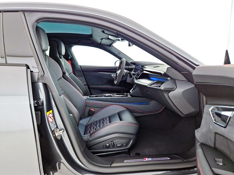 Audi RS e-tron GT 