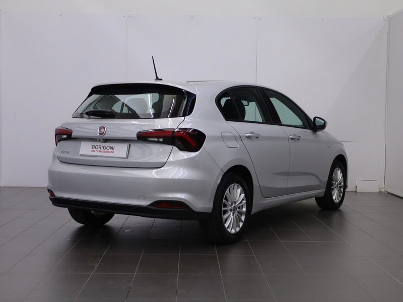 Scopri FIAT Tipo 1.3 Mjt S&S 5 porte City Cross