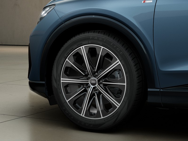 Audi Q4 e-tron 45 s line edition quattro 286cv