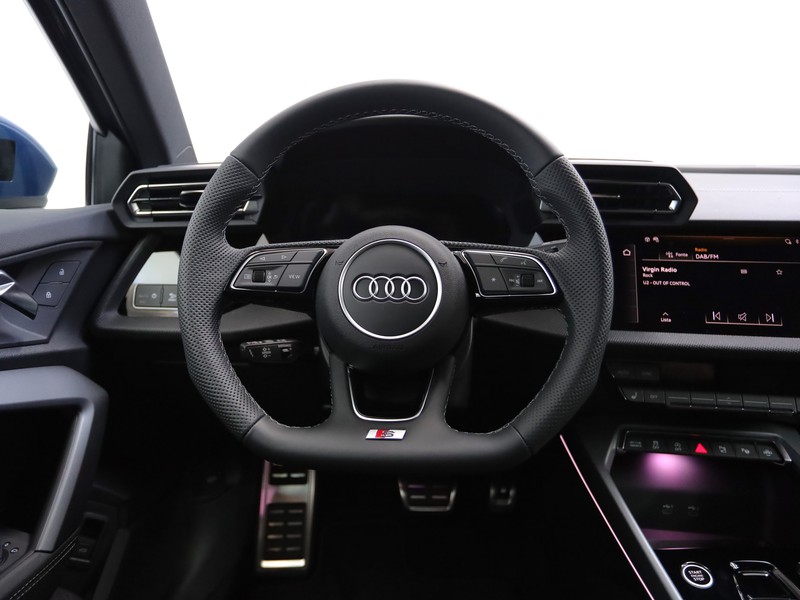 Audi A3 sedan 35 2.0 tdi s line edition s-tronic