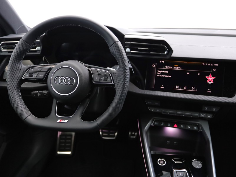 Audi A3 sedan 35 2.0 tdi s line edition s-tronic