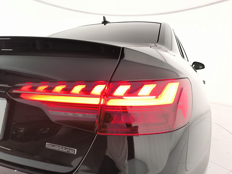 Audi A4 40 2.0 tdi mhev s line edition quattro 204cv s-tronic