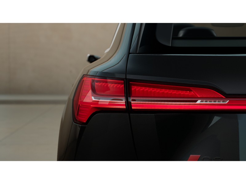 Audi Q8 e-tron 55 s line edition quattro