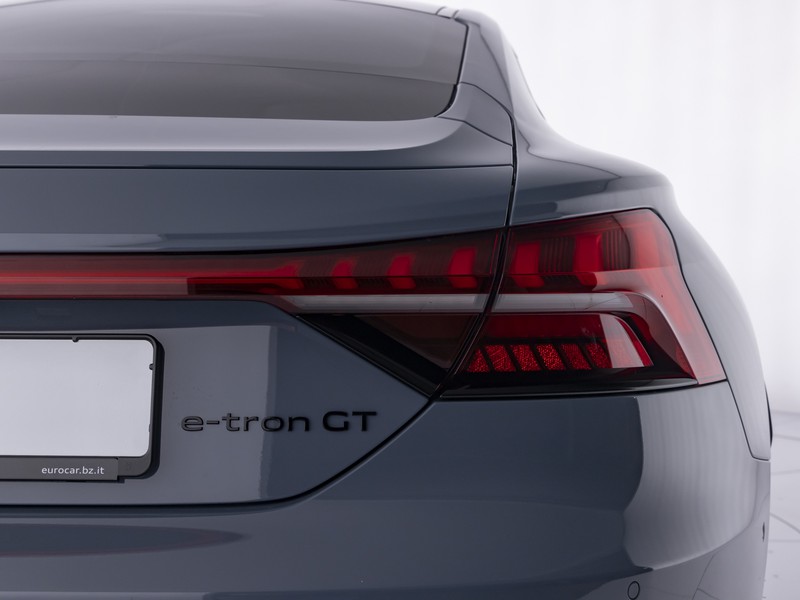 Audi e-tron GT s quattro