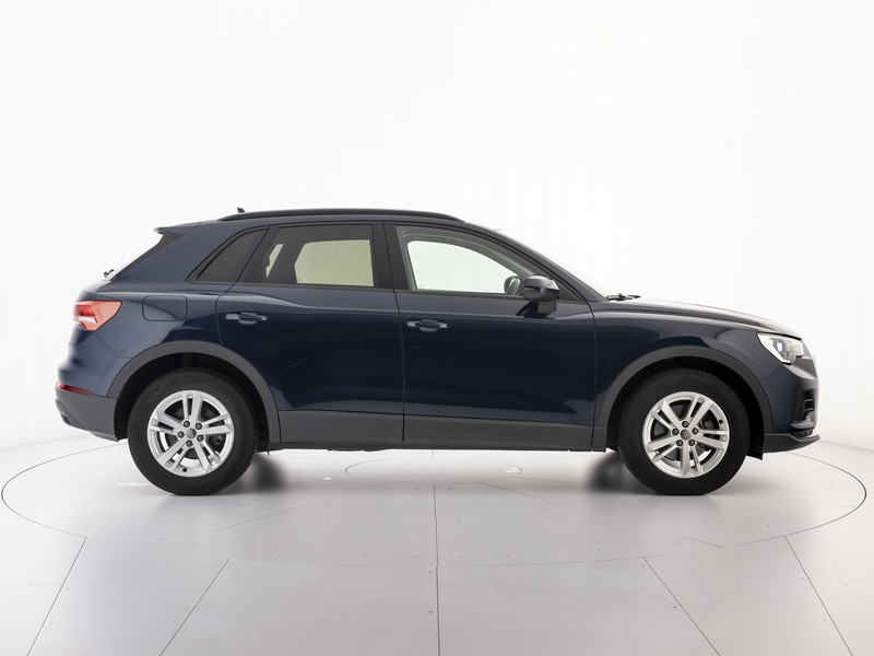 Audi Q3 35 2.0 tdi s-tronic