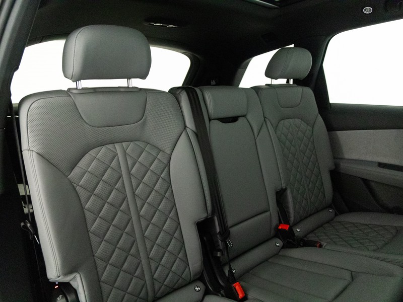 Audi Q7 50 3.0 tdi mhev s line edition quattro tiptronic 7p.ti