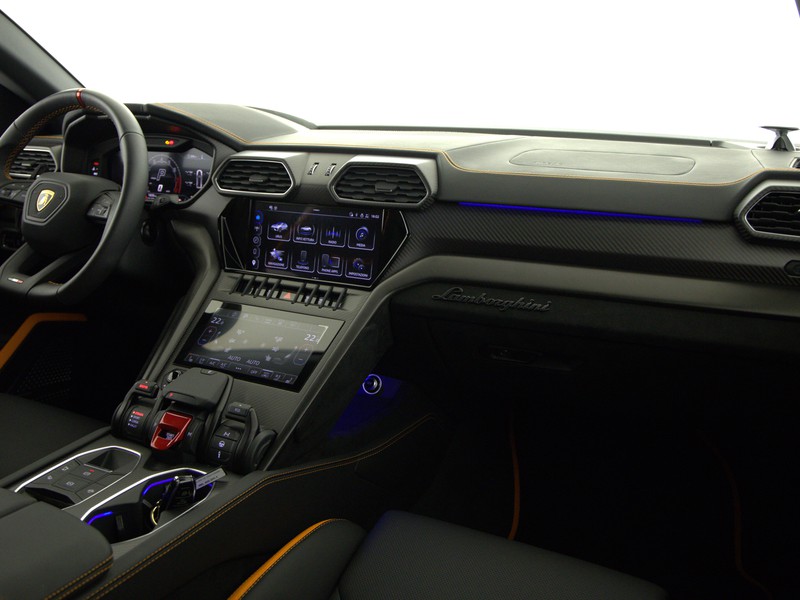 Lamborghini Urus 4.0 v8 performante auto