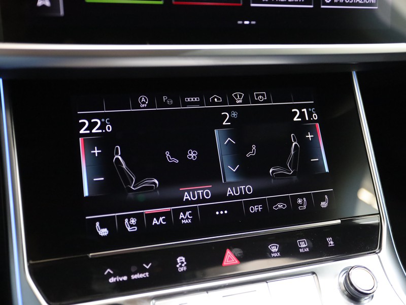Audi RS6 avant 4.0 mhev performance quattro tiptronic