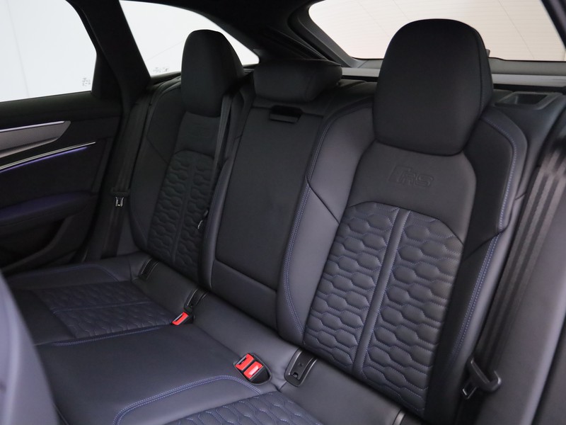 Audi RS6 avant 4.0 mhev performance quattro tiptronic