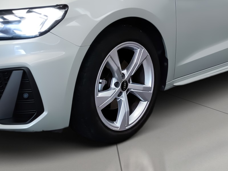 Audi A1 sportback 35 1.5 tfsi s line edition s-tronic