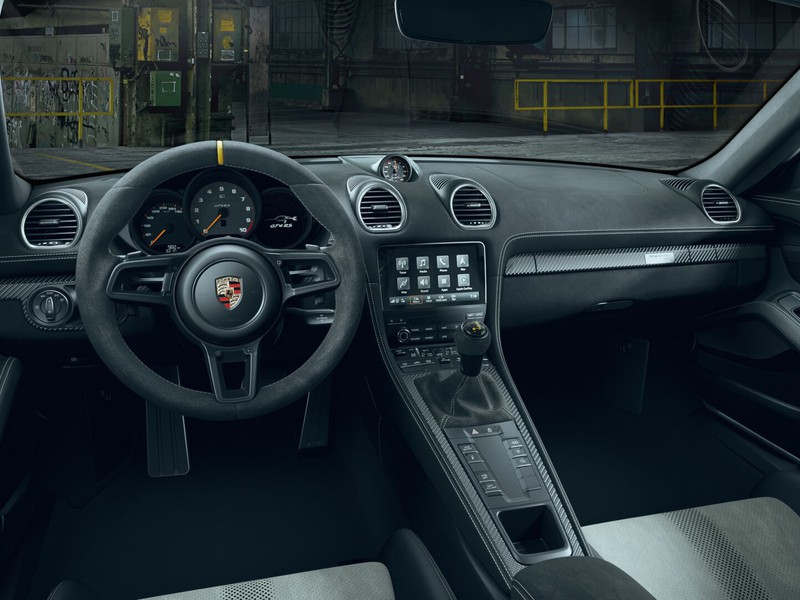 Porsche Cayman 4.0 gt4 rs pdk