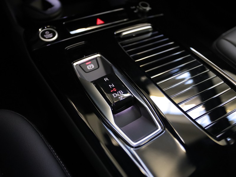 Audi Q6 e-tron business advanced quattro 387cv