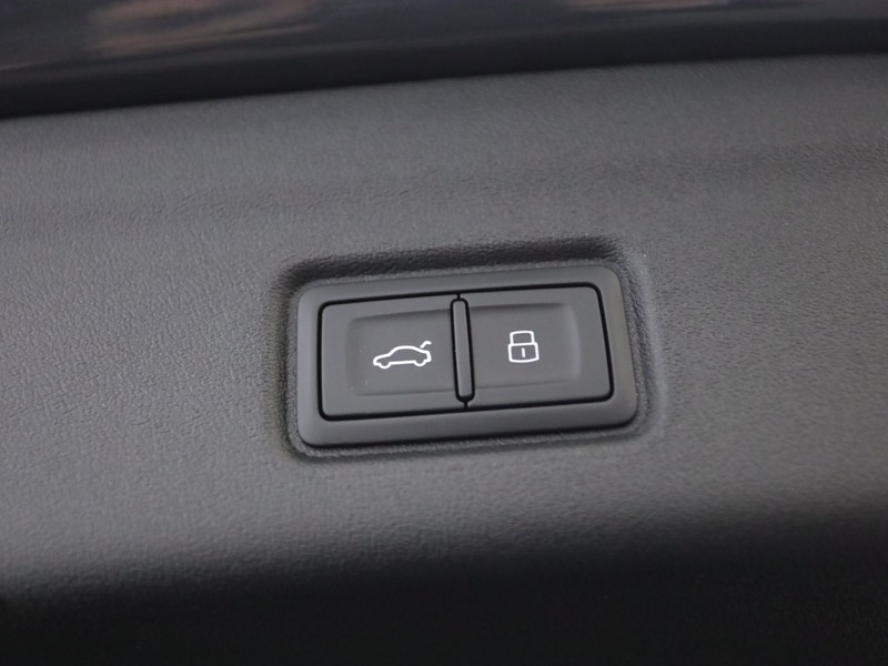 Audi Q6 e-tron business advanced quattro 387cv