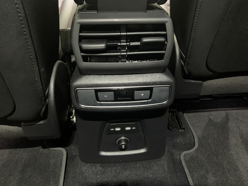 Audi Q4 e-tron 45 business advanced