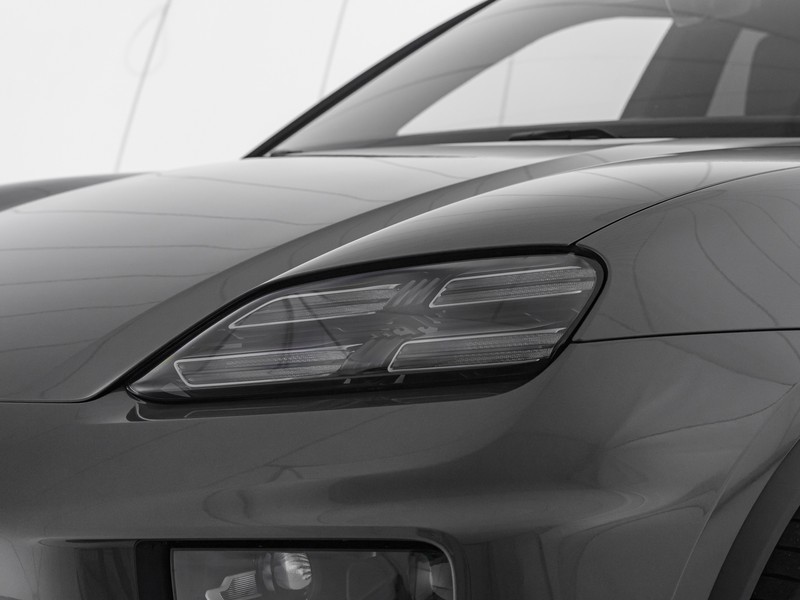 Porsche Macan 4