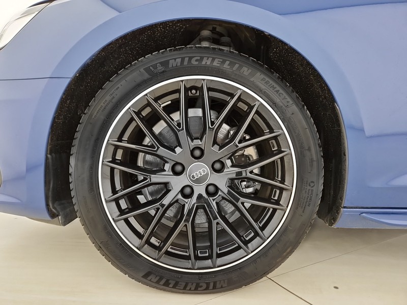 Audi A4 Avant S line edition 35 TDI  120(163) kW(CV)